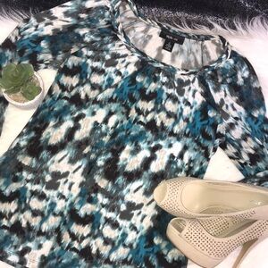 Three quarter sleeve blouse